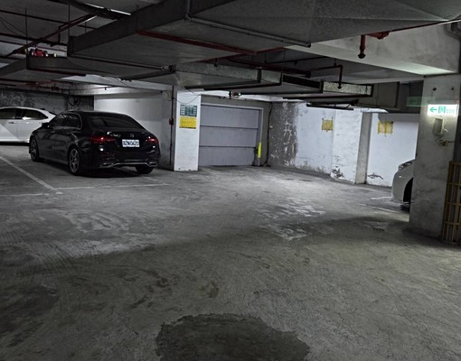 集美街地下停車位含管理費4800 - Image 1