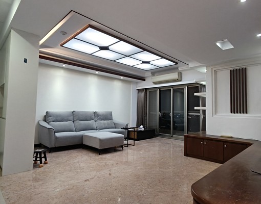 近南港車站超大客廳景觀二房 - Image 2