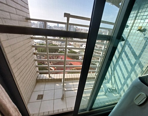 摩根168@新裝潢*高視野採光大套房*可租補 - Image 10