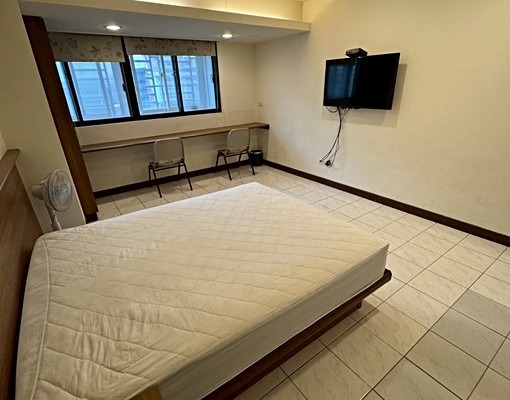 忠孝復興/可報稅租補/裝潢新格局方正採光通風/包裹垃圾代收 - Image 2