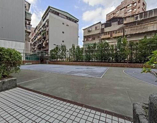 葫洲捷運站旁、主建64坪、大4房 - Image 11