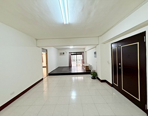 林冠辰~西區模範街勤美草悟道🍎4房2衛美屋🍎 - Image 14