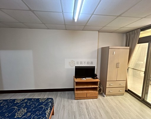 實PO｜金山九街木地板獨立陽台洗曬採光落地窗天然瓦斯熱水器 - Image 5