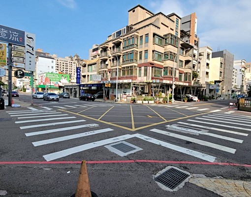 竹北自強五路機能滿點運動健身爬樓梯套房6500 - Image 12
