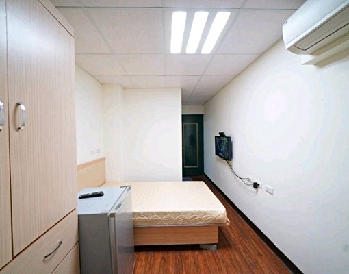 🏡小巨蛋⭐️免爬高⭐️垃圾代收⭐️台電計費⭐️生活機能佳 - Image 4