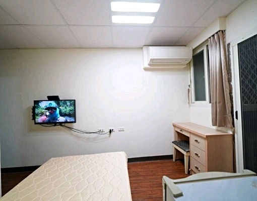 🏡小巨蛋⭐️免爬高⭐️垃圾代收⭐️台電計費⭐️生活機能佳 - Image 8