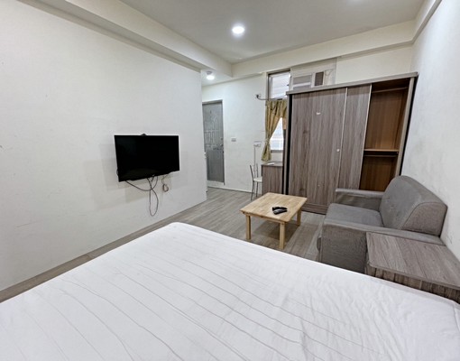 近光華商圈/獨立陽台/重新油漆/可租補 - Image 5