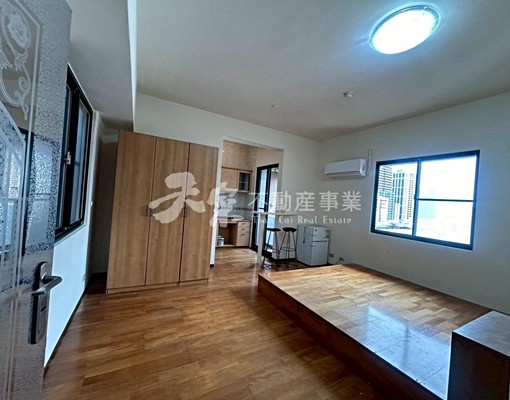 租-六合商圈六閣景觀有陽台優質套房 - Image 3
