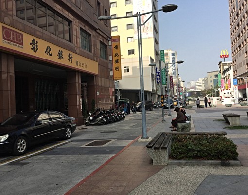 捷運出口旁，近中山大學舒適電梯套房 - Image 11