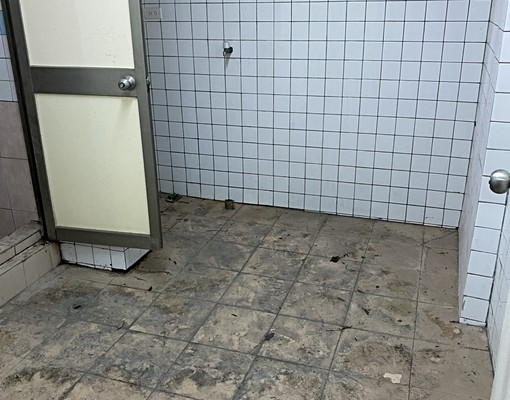 漢神百貨本館旁 - Image 4
