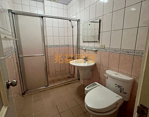 兆基🏡永康近永大*六房車庫大透天*看屋+LINE - Image 10