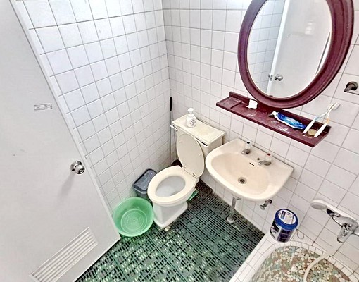 近台南火車站❤整棟透天出租❤採光5房❤租金可議 - 591租屋網 - Image 12