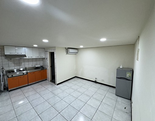 松山社會住宅/樓中樓套房/可租補/免服務費/近饒河夜市捷運站 - Image 1