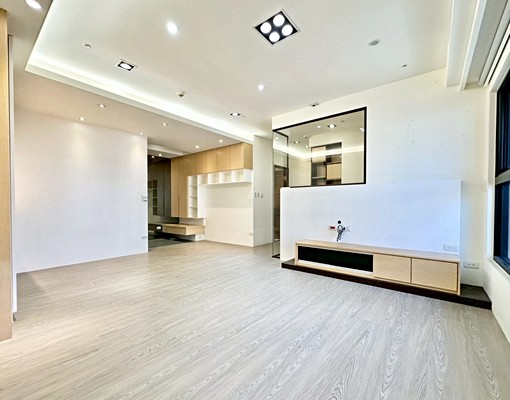 豪宅飯店式管理三房/西門捷運3分鐘/阿曼TiT景觀帆船大樓 - Image 2