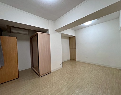 電梯大樓|大昌建工商圈|超大居住空間|無印風裝潢|可申請補助 - Image 14