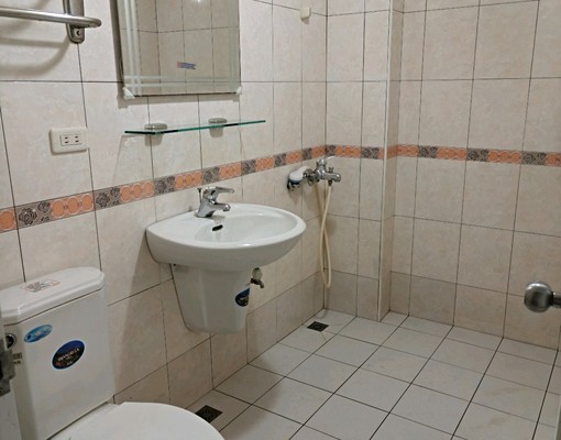 📍【瑞隆商圈｜整層兩房一廳一衛出租】✨免管理費｜室內空間超 - Image 6