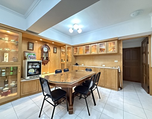 近駁二特區中山大學棧貳庫商圈1+2樓店 - Image 10