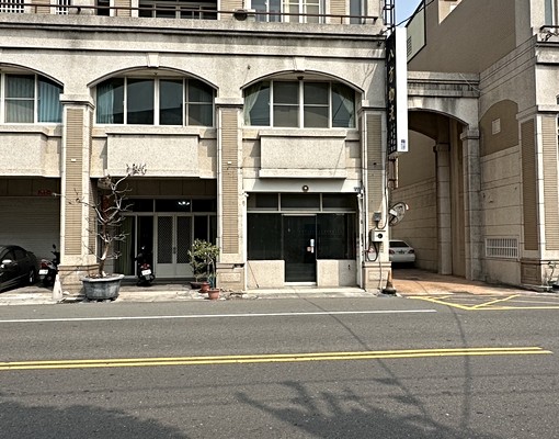 二林鎮儒林路3樓半透天美屋整棟出租 - Image 2