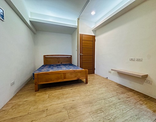 台灣大道五權路口#租補可寵兩房 - Image 3