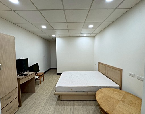 鬧區原德路✨全室微整理超大分租套房有陽台 - Image 3