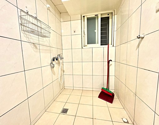 【中信🍀品客團隊】中正路商圈｜拎包入住電梯套房🔎找阿翰 - Image 5