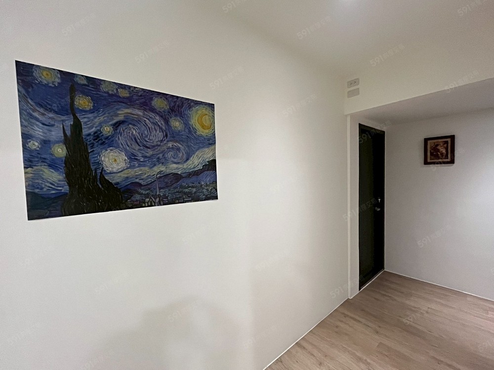 寬敞明亮通道，搬東西讓人不卡卡