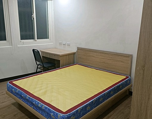 八里區水泥裝潢套房，個人獨立設備，齊全 - Image 8