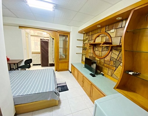 近文藻鼎中商圈電梯大樓套房出租 - Image 2