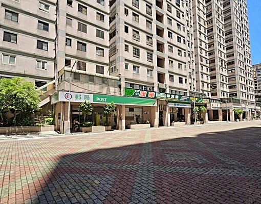 汐止國泰翡翠花園高樓層大坪數、交通方便、生活機能佳 - Image 2