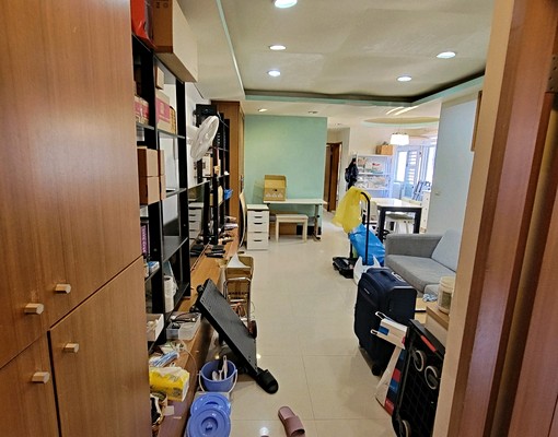 中山捷運優質住家(可租補，誠可議)~安靜乾淨安全 - Image 1