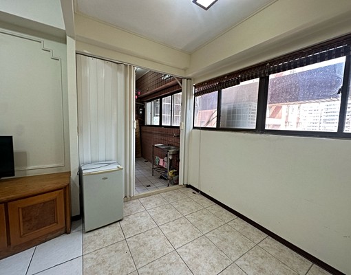 捷運G10藝文中心演說家美1房可申請社會住宅 - Image 5