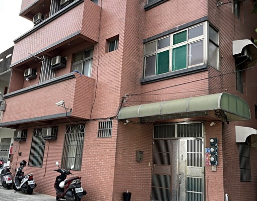 近香山轉運站，茄苳交流道，往竹科車程約15分鐘，租屋處好停車 - Image 5