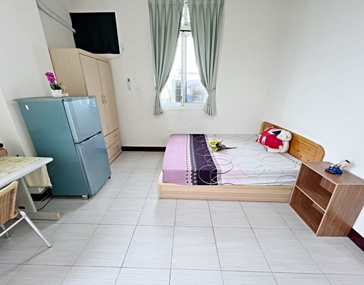 近愛買/安靜貓咪一隻/暖心優惠6500元 - Image 1