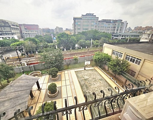 火車站/龜山工業區I租補＋2房含車管+代收 - Image 5
