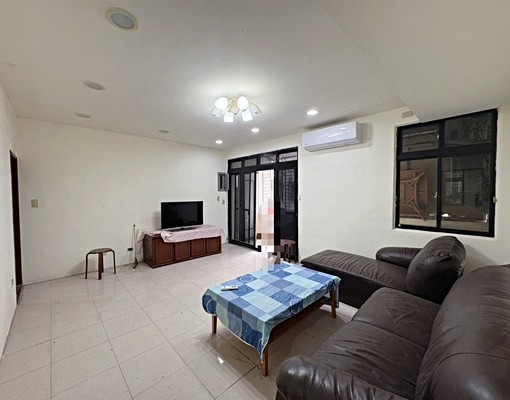 福民街低樓層三房 - Image 1