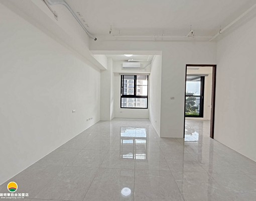 八卦寮多城市全新高樓景觀+平車 - Image 1