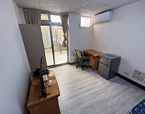 實PO｜木地板大陽台採光佳小資首選獨立洗衣機爬樓梯瓦斯熱水器 - Image 5