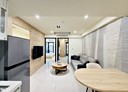苓雅區-三多四路3房2廳，32.7坪