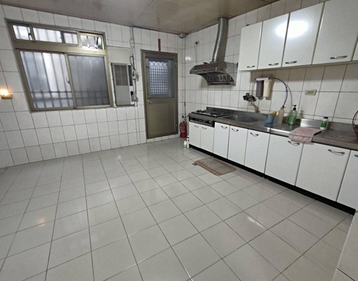 1樓黃金店面👍可住宅❤️門口雙車位❤️ - Image 7