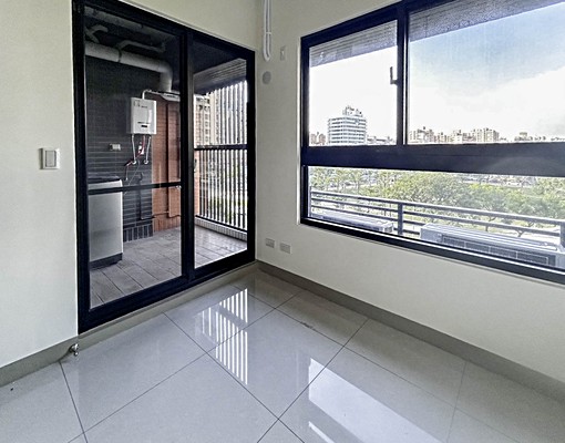 可租補~正義車站綠廳全新未住三房平車 - Image 6