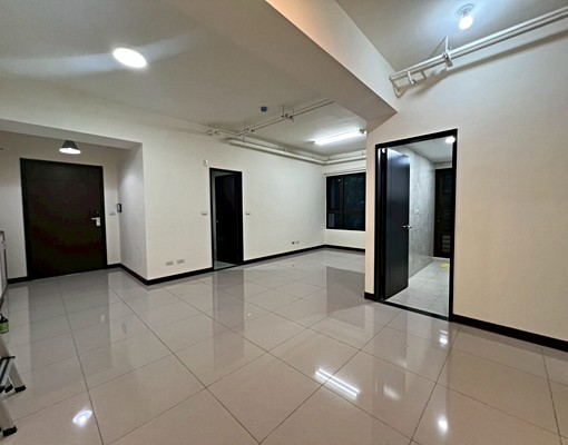 漢寶捷運學府三~可租補~新屋要快喔 - Image 1