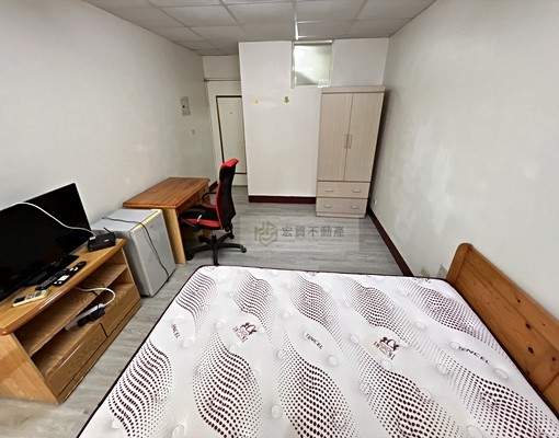 實PO｜木地板瓦斯熱水器健康爬樓梯大坪數採光小資套房 - Image 5