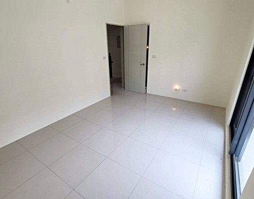 寶山社區型整棟別墅/四房好規劃/家具電部分齊全/屋齡2年 - Image 10