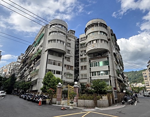 天母極致電梯3房社區可以抽車位 - Image 15