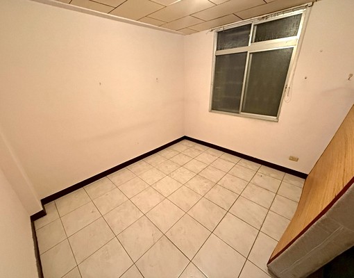 永安市場❣️租補入籍報稅3房雙陽台生活機能佳空間大台水電獨洗 - Image 11