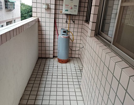 正千坪公園超值簡約4房!! - Image 10