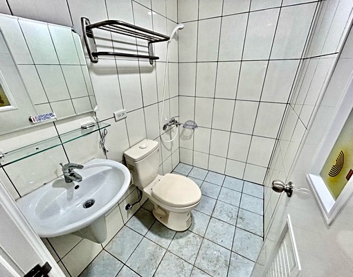 獨立陽台洗衣機/低樓層/變頻冷氣 - Image 6