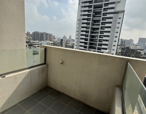 亮亮租屋~社宅!友善寵物/免仲介費/電梯/台水台電天然氣 - Image 11