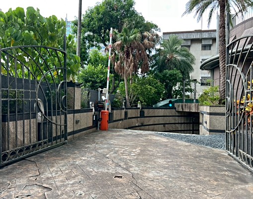 鉑斯🍍六張犁站、挑高氣派社區、明亮大客廳、2衛、浴缸 - Image 11
