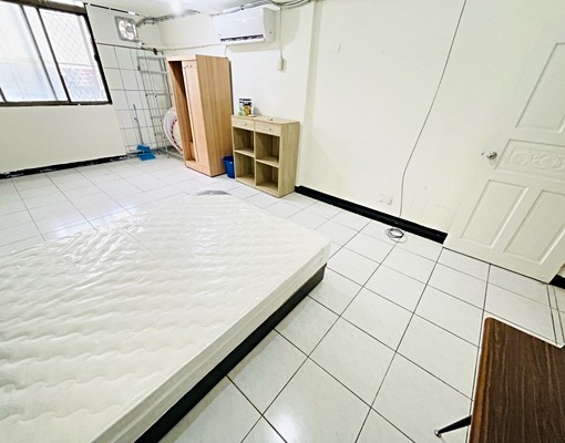 信義安和/通化商圈★小資大空間★台水電計費★採光佳★變頻冷氣 - Image 2